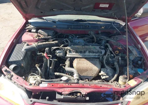 2001 Honda Accord 2.3 Ex z USA, uszkodzony, nr VIN 1HGCG66861A001255